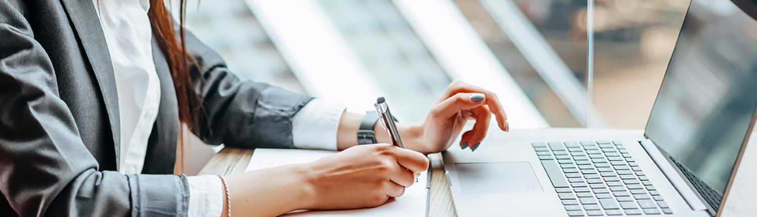 Dino Eg Contact Banner